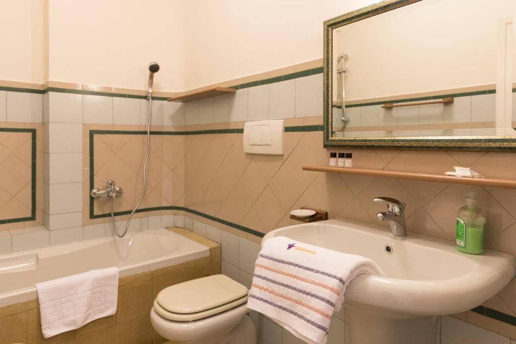 Mario'S Apartament With Ac And Wifi Διαμέρισμα Λούκα Εξωτερικό φωτογραφία