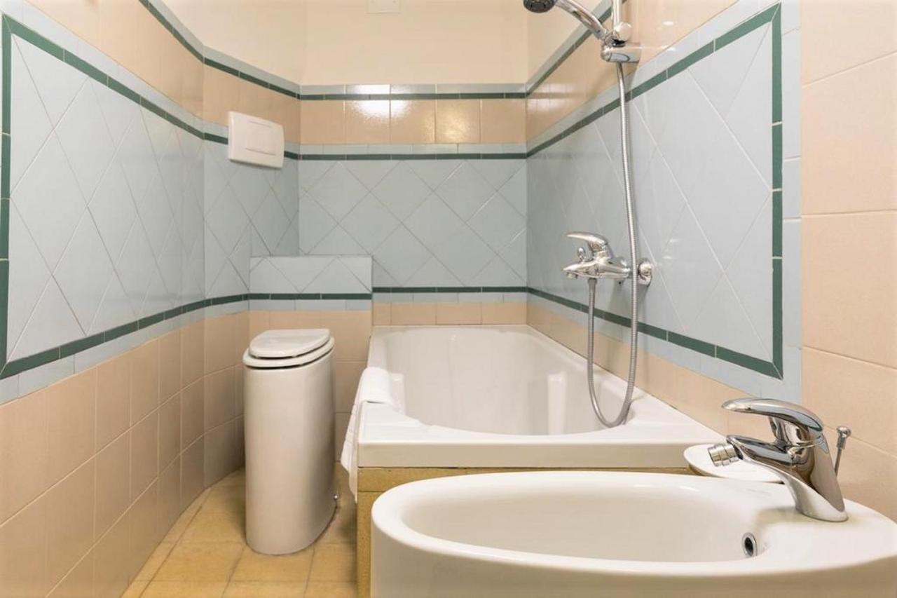 Mario'S Apartament With Ac And Wifi Διαμέρισμα Λούκα Εξωτερικό φωτογραφία